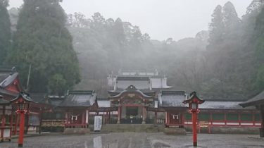 神社で霧に遭遇することの6つのスピリチュアルな意味とは？